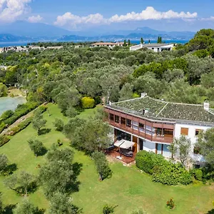 Giustiniani Villa